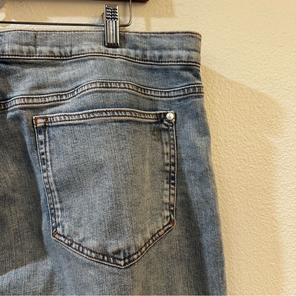 Pilcro High Rise Straight Leg Cropped Denim Jeans Size 33P Light Blue - Picture 7 of 12
